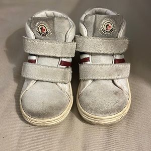 Moncler toddler boots US 7 / EU 23